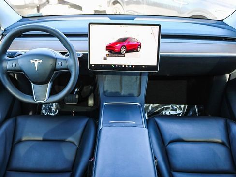 Used 2024 Tesla Model Y Long Range image 14