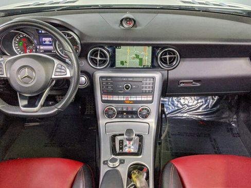 Used 2017 Mercedes-Benz SLC 43 AMG image 23