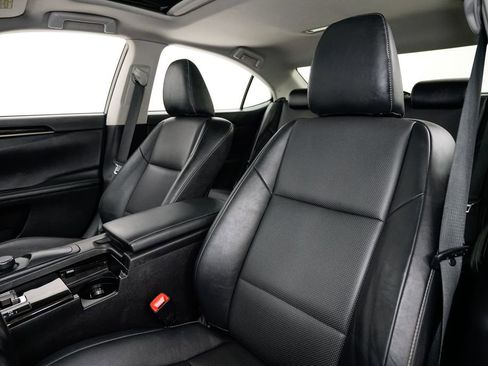 Used 2015 Lexus ES 350 image 9