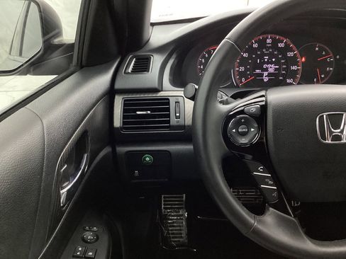 Used 2016 Honda Accord Sport image 31