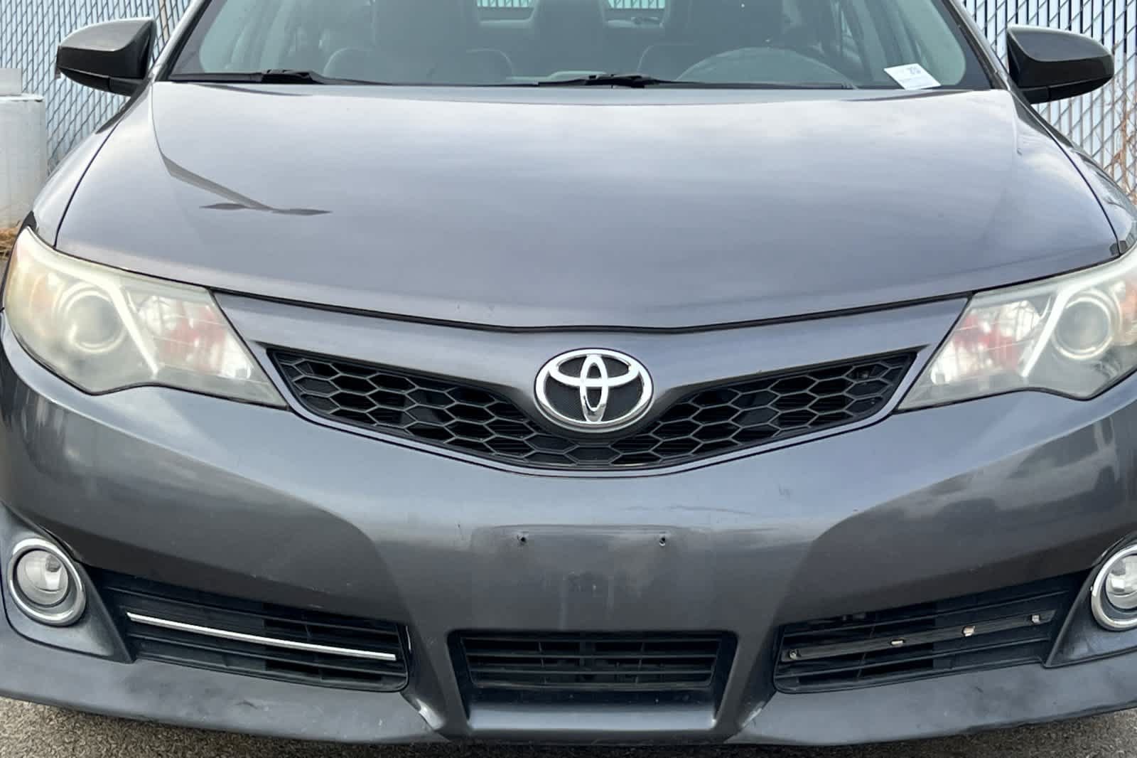 Used 2014 Toyota Camry SE FWD image 15
