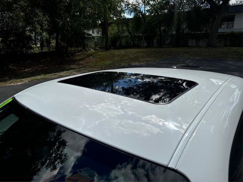 Used 2020 Dodge Challenger SXT w/ Blacktop Package image 11