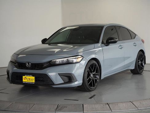Used 2023 Honda Civic Sport image 3