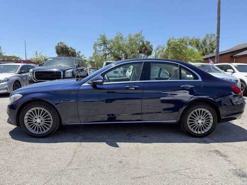 Used 2015 Mercedes-Benz C 300 4MATIC Sedan image 4