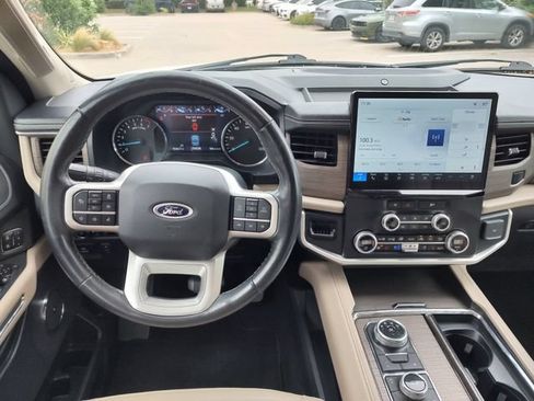 Used 2024 Ford Expedition Limited AWD/4WD image 11