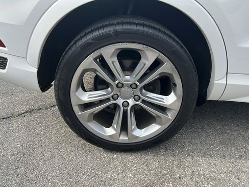 Used 2017 Audi Q3 2.0T Prestige AWD/4WD image 31