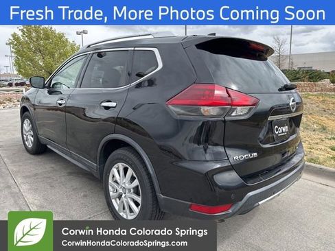 Used 2020 Nissan Rogue SV image 5