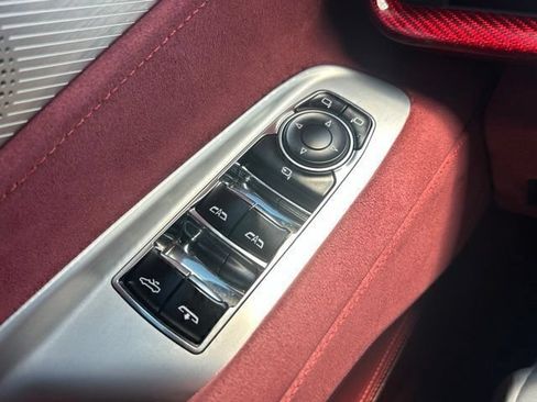 Used 2021 Chevrolet Corvette Stingray Premium Conv w/ Battery Protection Package RWD image 17
