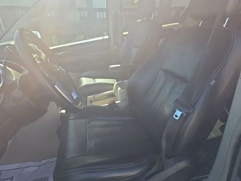 Used 2012 Chrysler Town & Country Touring w/ Entertainment Group #1 image 12