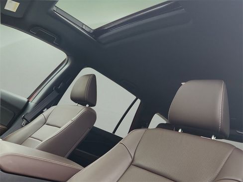 Used 2024 Honda Passport EX-L image 17