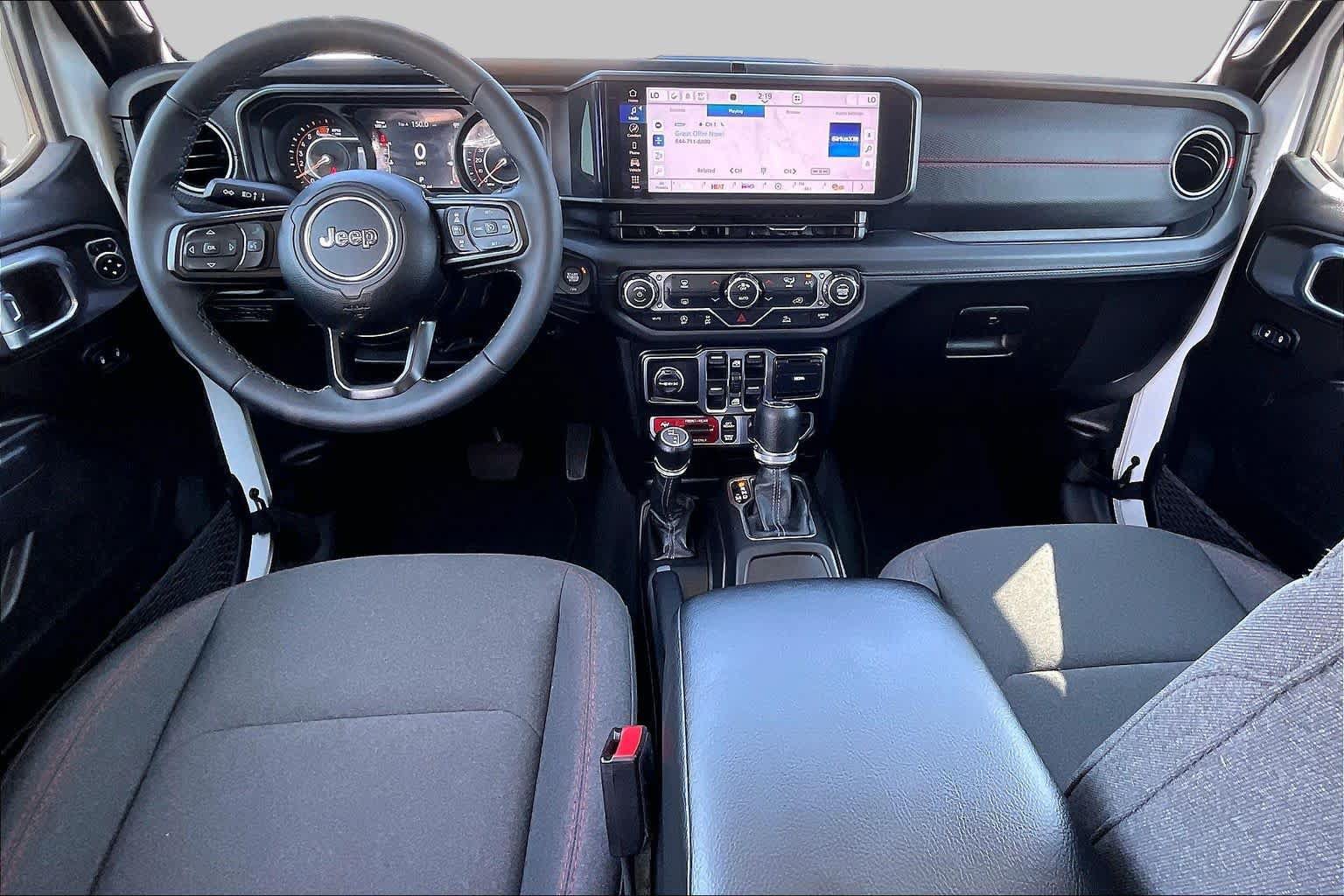 Used 2026 Jeep Wrangler Unlimited Rubicon AWD/4WD image 14