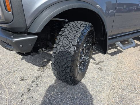 Used 2021 Ford Bronco Badlands image 32