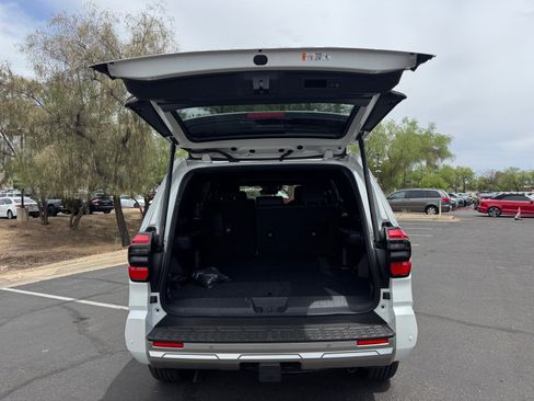 Certified 2025 Toyota 4Runner Limited AWD/4WD image 34