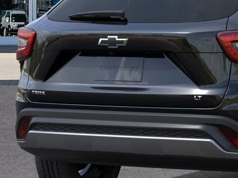 New 2026 Chevrolet Trax LT image 14