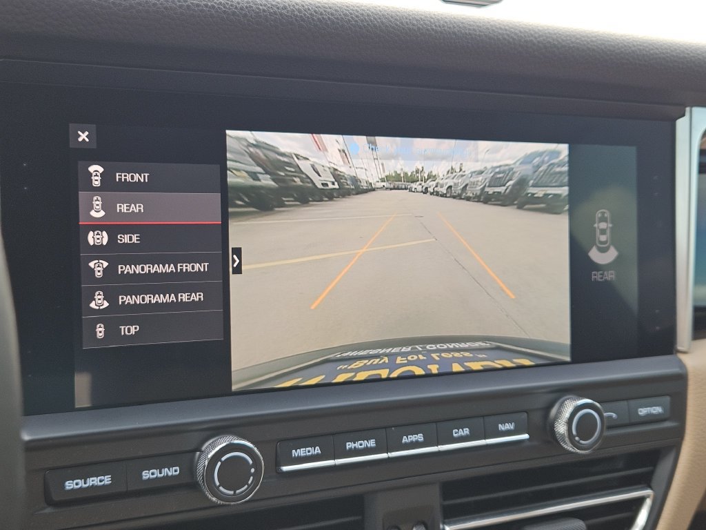 Used 2021 Porsche Macan AWD/4WD image 20