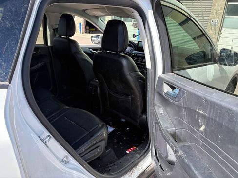 Used 2022 Ford Escape SEL image 26