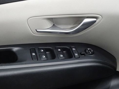 Used 2022 Hyundai Tucson SEL w/ Cargo Package image 16