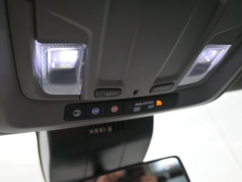 Used 2022 GMC Sierra 1500 Elevation AWD/4WD image 38