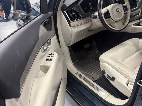 Certified 2023 Volvo XC90 B6 Plus w/ Protection Package Premier AWD/4WD image 9
