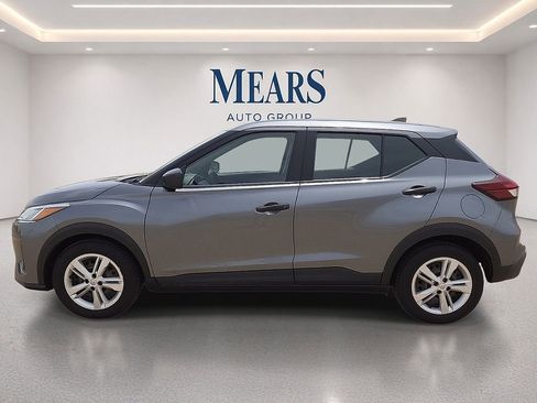 Used 2024 Nissan Kicks S FWD image 2