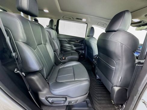 Used 2025 Subaru Ascent Bronze Edition w/ Onyx Package image 31