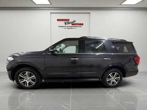 Used 2024 Ford Expedition Limited AWD/4WD image 4