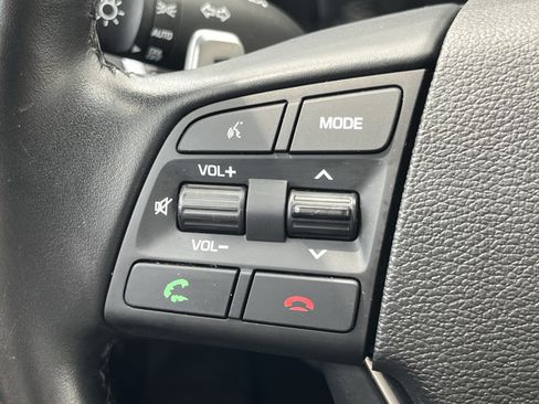 Used 2018 Genesis G80 3.8 AWD/4WD image 18