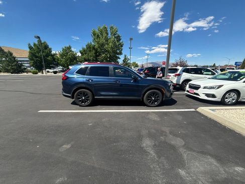 Used 2025 Honda CR-V EX-L image 2