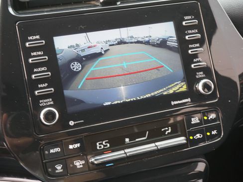 Used 2021 Toyota Prius LE FWD image 14