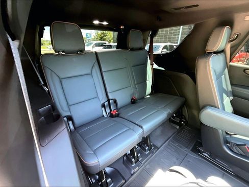 Used 2026 GMC Yukon AT4 w/ AT4 Premium Plus Package AWD/4WD image 21