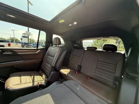 New 2026 GMC Acadia Denali Ultimate AWD/4WD image 28