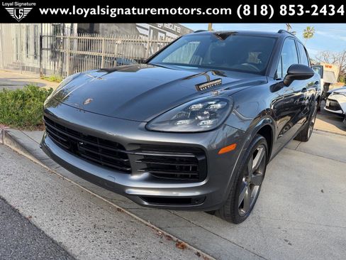Used 2019 Porsche Cayenne S image 3
