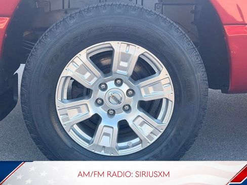 Used 2018 Nissan Titan SV AWD/4WD image 3