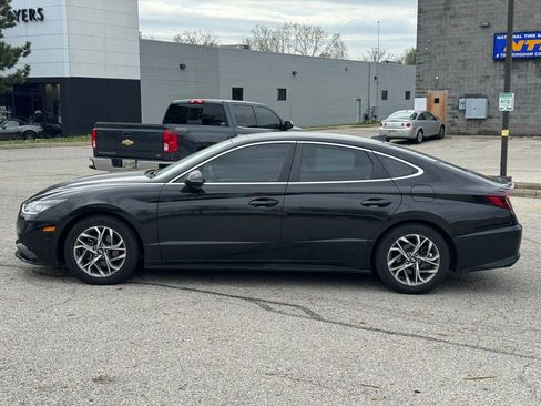 Used 2020 Hyundai Sonata SEL image 2