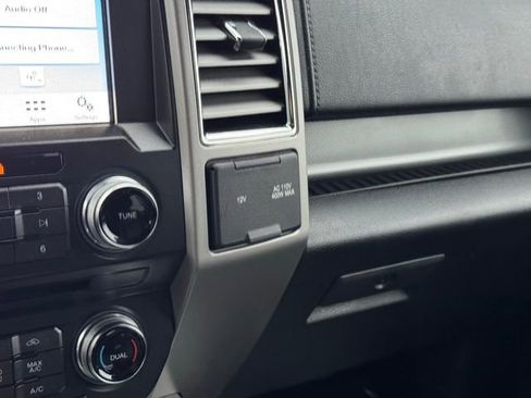 Used 2016 Ford F150 Lariat w/ Equipment Group 502A Luxury image 16