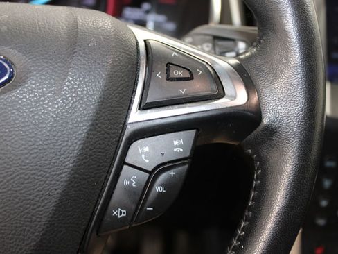 Used 2020 Ford Edge Titanium FWD image 22