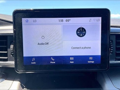 Used 2023 Ford Explorer XLT w/ Equipment Group 202A AWD/4WD image 15