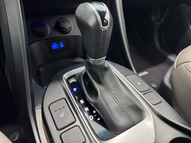 Used 2018 Hyundai Santa Fe Sport FWD image 28