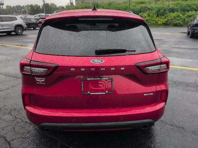 Used 2023 Ford Escape ST-Line Elite AWD/4WD image 4