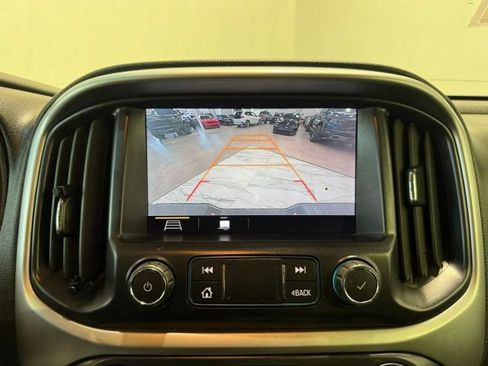 Used 2022 Chevrolet Colorado LT w/ LT Convenience Package RWD image 19