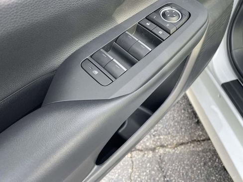 New 2026 Toyota Prius Plug-In Hybrid image 27