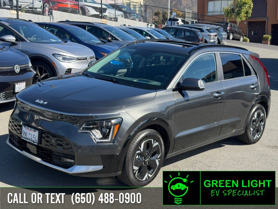 Used 2024 Kia Niro Wave FWD image 1