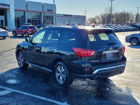 Used 2019 Nissan Pathfinder SL image 4