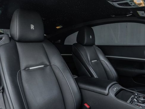 Used 2019 Rolls-Royce Wraith image 21