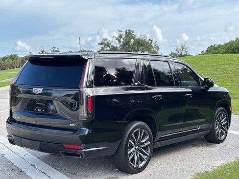 Used 2021 Cadillac Escalade Sport Platinum AWD/4WD image 6
