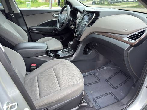 Used 2017 Hyundai Santa Fe Sport image 17