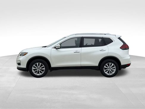 Used 2018 Nissan Rogue SV AWD/4WD image 2
