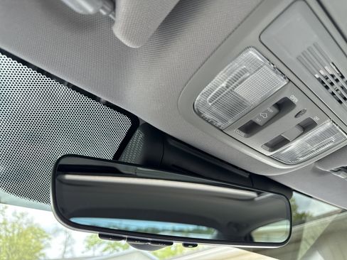 Used 2018 Honda Accord EX-L image 24