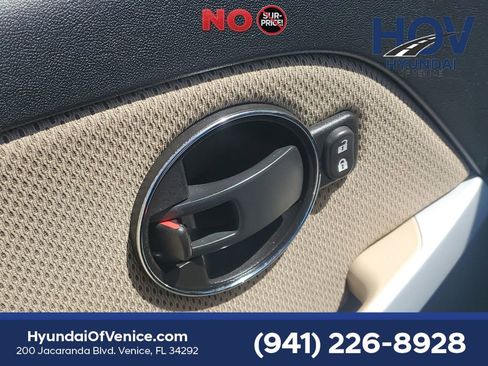 Used 2008 Pontiac Torrent AWD w/ Preferred Package image 22