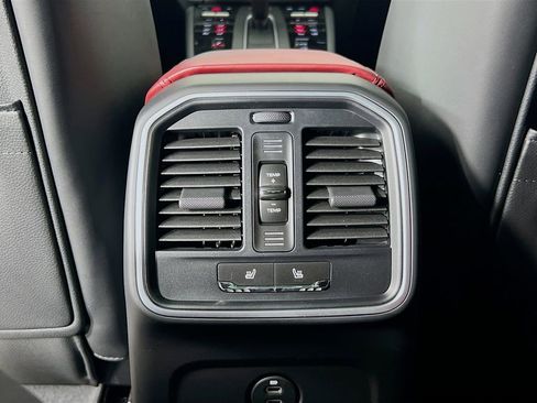 New 2026 Porsche Macan S image 27